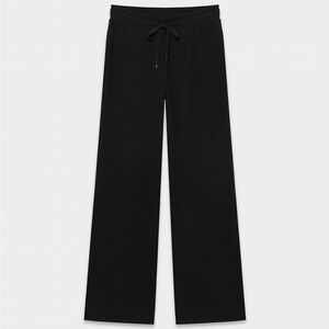 Aritzia HomeStretch™ Rib Kickback Pant. Height: regular. Black.